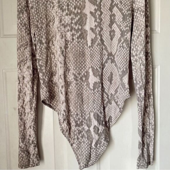 Forever 21 Plus Size Snake Print Bodysuit Savage - Picture 11 of 13